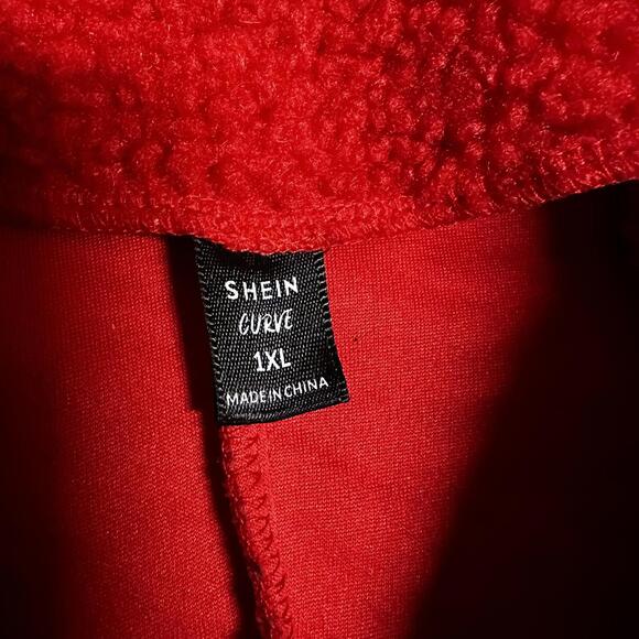 SHEIN Women’s red fuzzy Sherling coat size 1XL - Picture 3 of 3